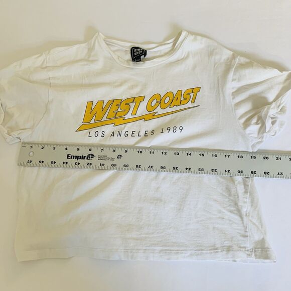 Riot Queen West Coast Los Angeles T-shirt Women XL White Cropped Spellout - Picture 5 of 6